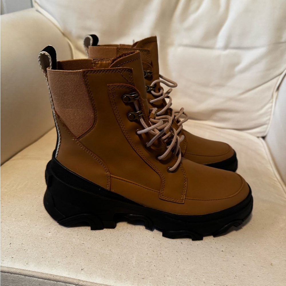 Sorel Tan Lace-Up Boots with Black Soles